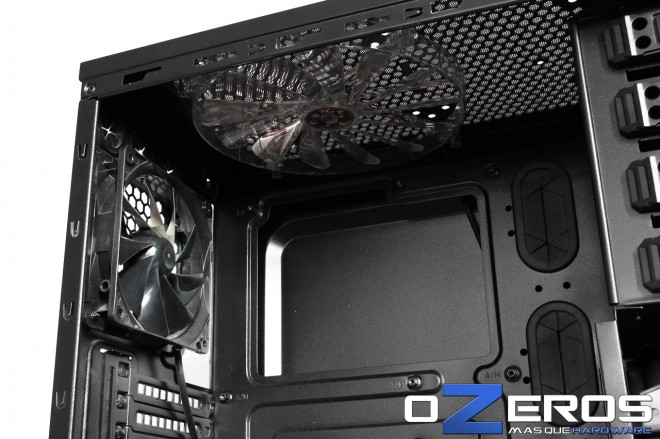 Thermaltake_Chaser_A41-Foto-16