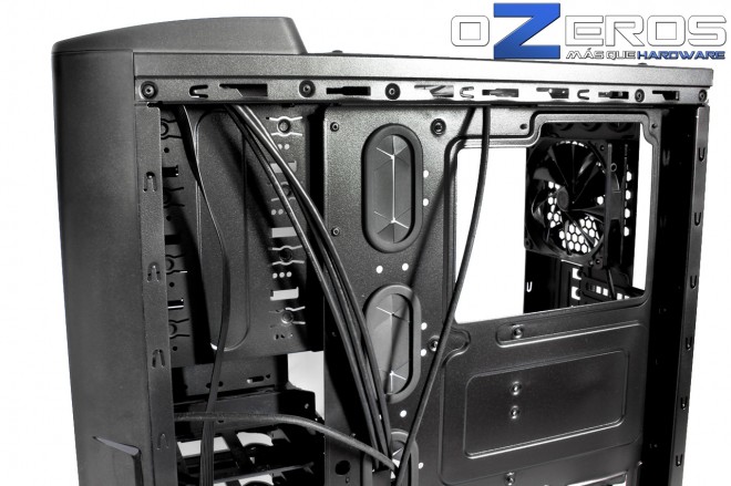 Thermaltake_Chaser_A41-Foto-20