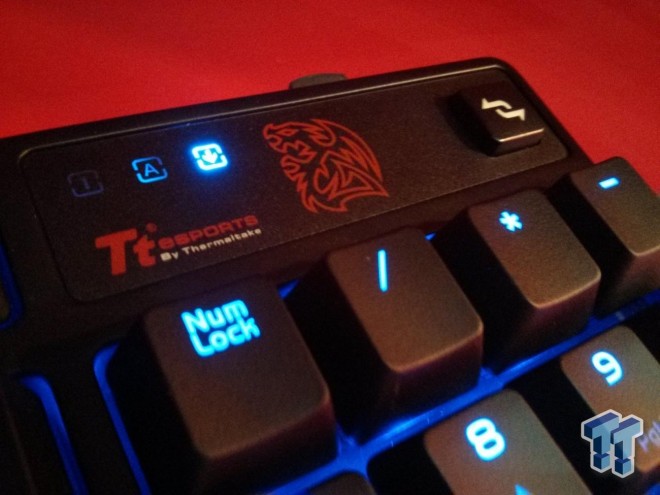 thermaltake_s_latest_poseidon_will_illuminate_your_gaming_keyboard_requirements_full2