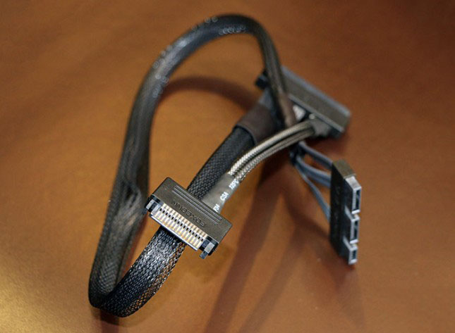 sata-cable1-645x473
