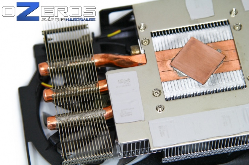 Gigabyte_R9_280X_Windforce_Foto-b4