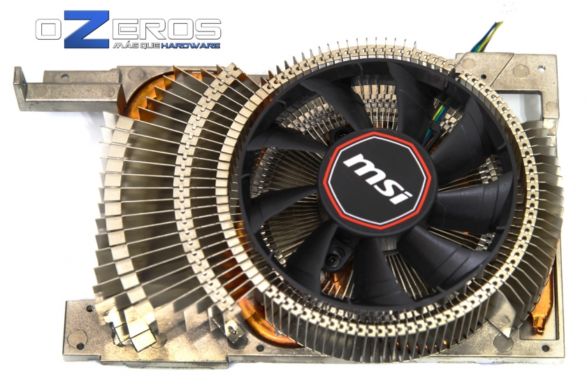 MSI-R9-270X-Mini-ITX-Gaming-Interior-10