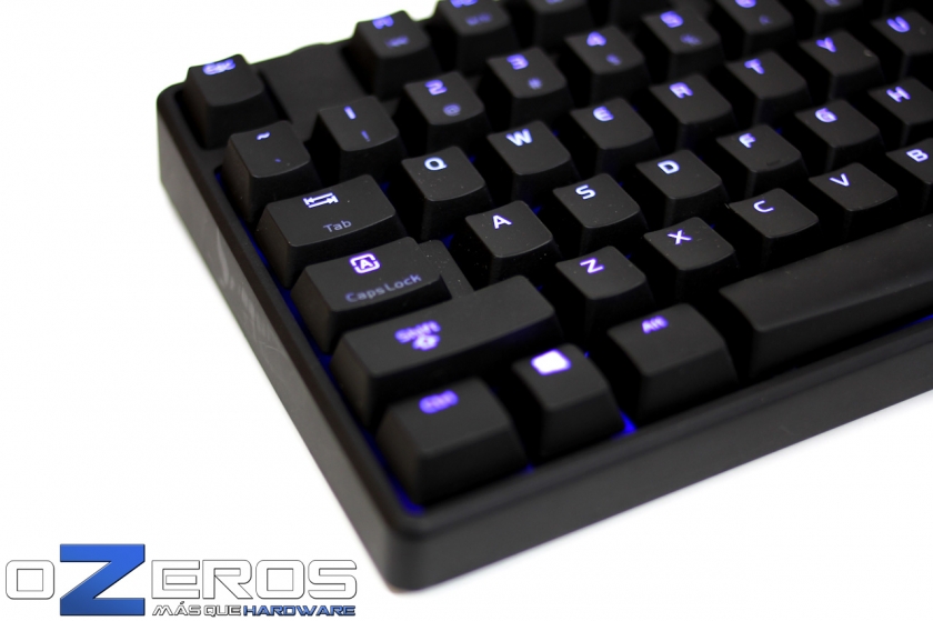 Teclado_TTeSports_Poseidon_Foto-13[2]