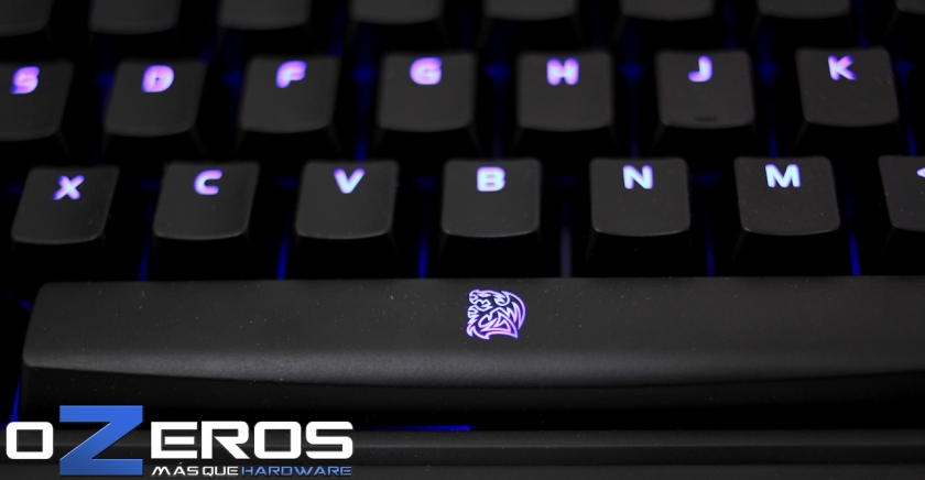 Teclado_TTeSports_Poseidon_Foto-14[1]