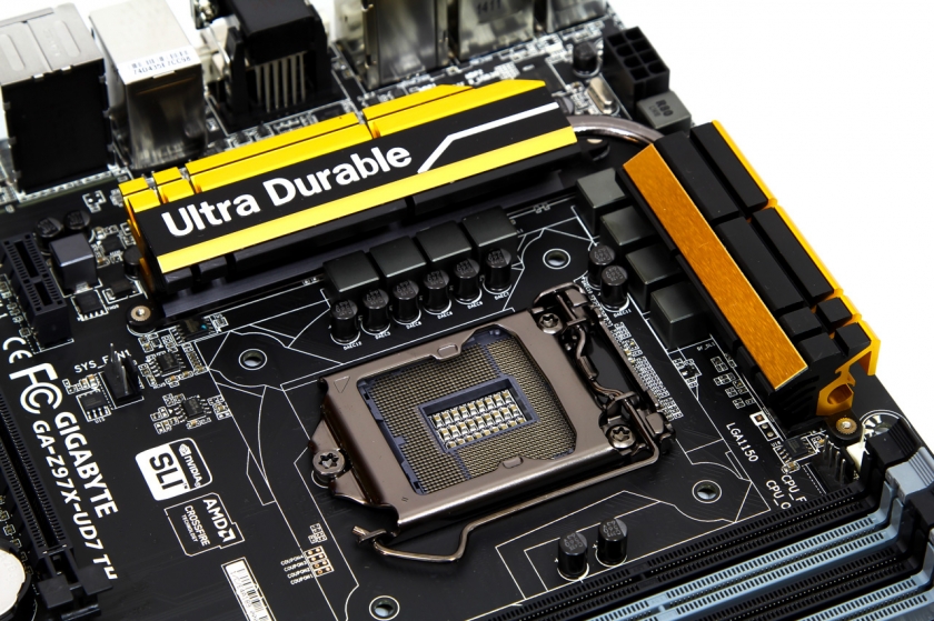 Gigabyte-Z97X-UD7-TH-11