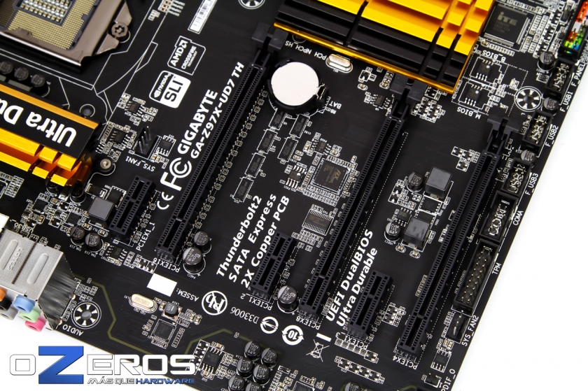Gigabyte-Z97X-UD7-TH-8