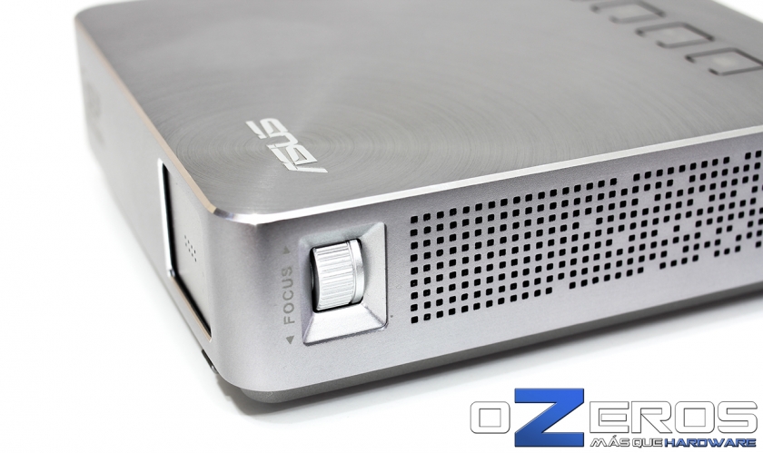 Proyector_Asus_S1-Mobile_Foto-17