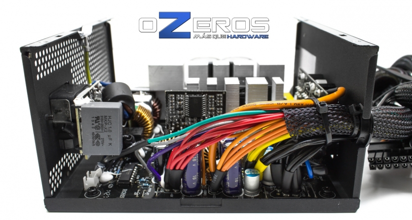 Corsair-CS850M-15