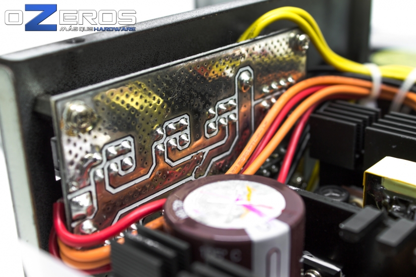 EVGA-PSU-SuperNova-NEX750B-16