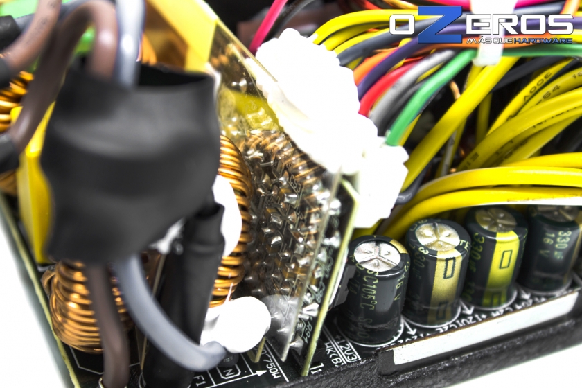 EVGA-PSU-SuperNova-NEX750B-19