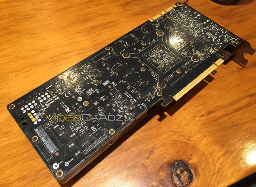 GTX 980 Ti Foto 3