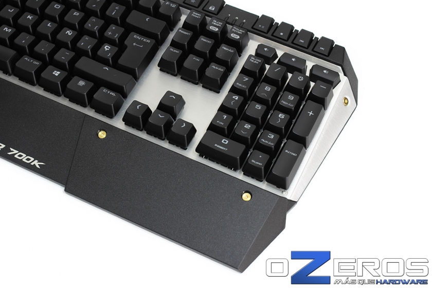 Teclado_Cougar_K700_Foto-14