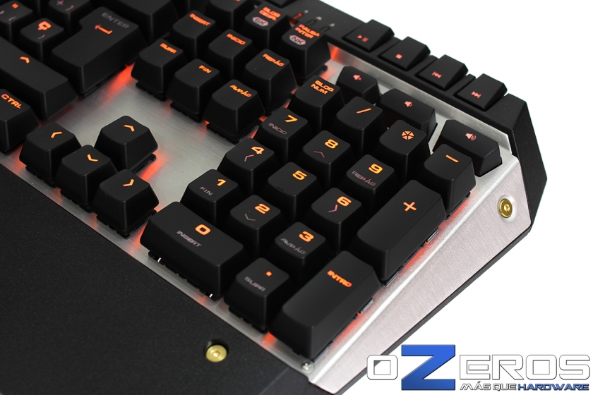 Teclado_Cougar_K700_Foto-29
