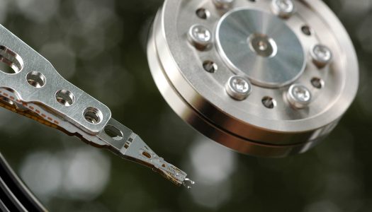 Después de mil millones de horas de uso, HGST todavía lleva la batuta para la fiabilidad de discos duros